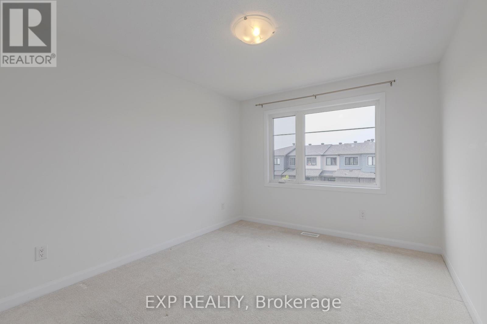 












727 CASHMERE TERRACE

,
Ottawa,




Ontario
K2J6Z6

