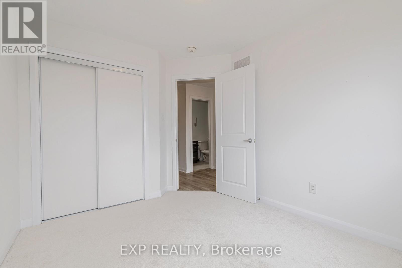 












727 CASHMERE TERRACE

,
Ottawa,




Ontario
K2J6Z6


