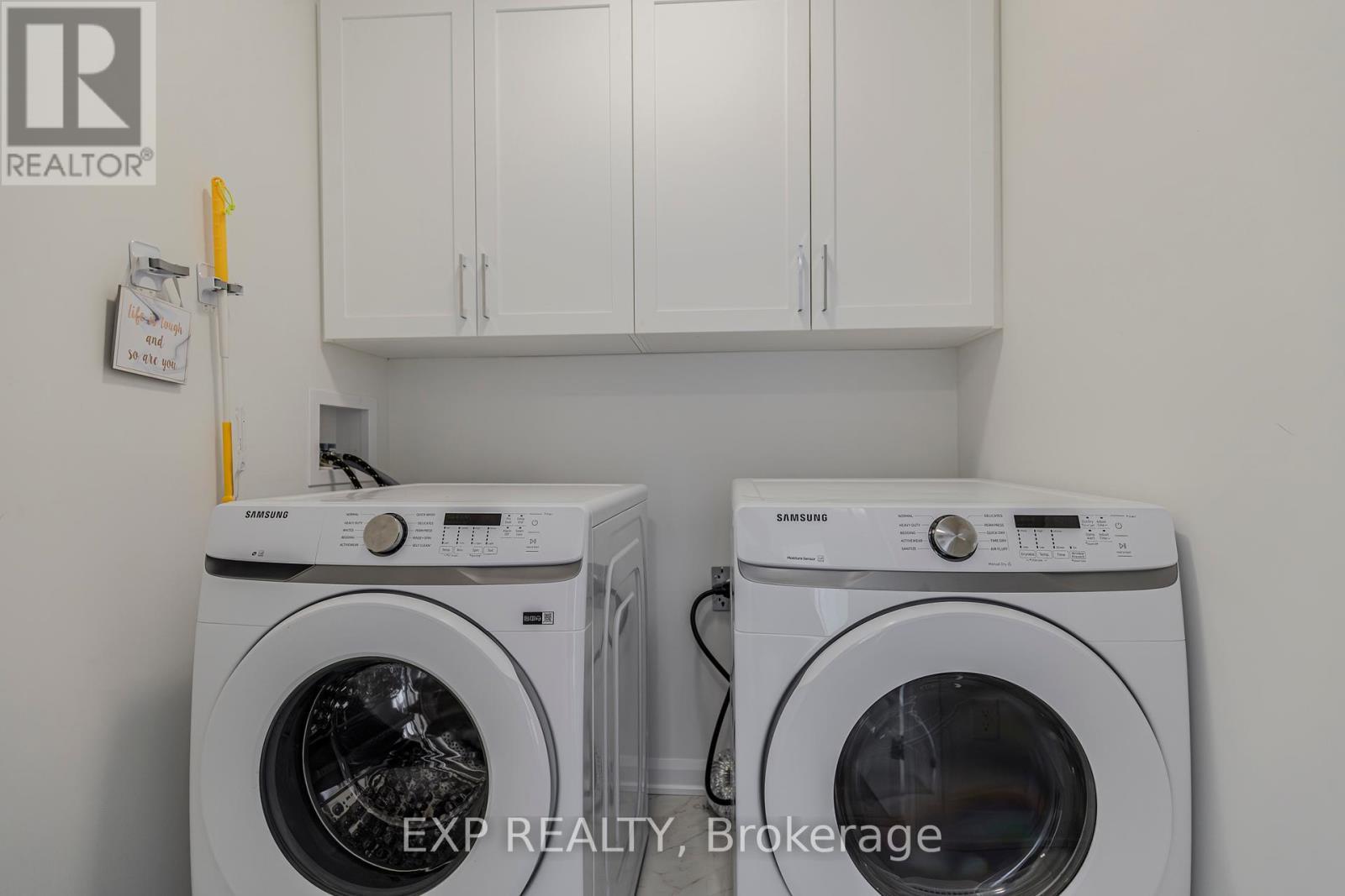












727 CASHMERE TERRACE

,
Ottawa,




Ontario
K2J6Z6

