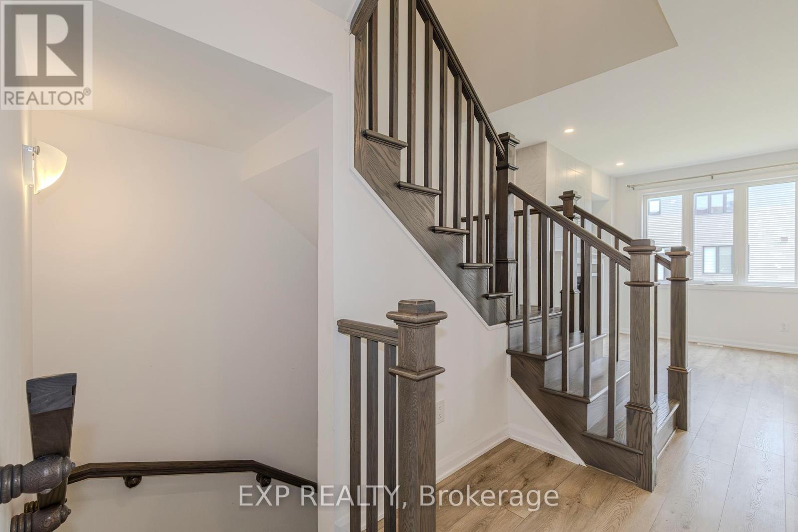 












727 CASHMERE TERRACE

,
Ottawa,




Ontario
K2J6Z6

