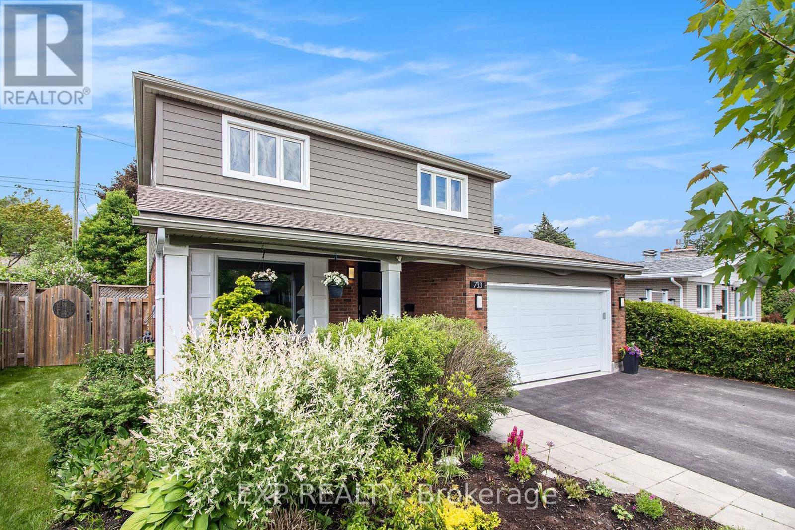 












733 SOUTHMORE DRIVE W

,
Ottawa,




Ontario
K1V7A2

