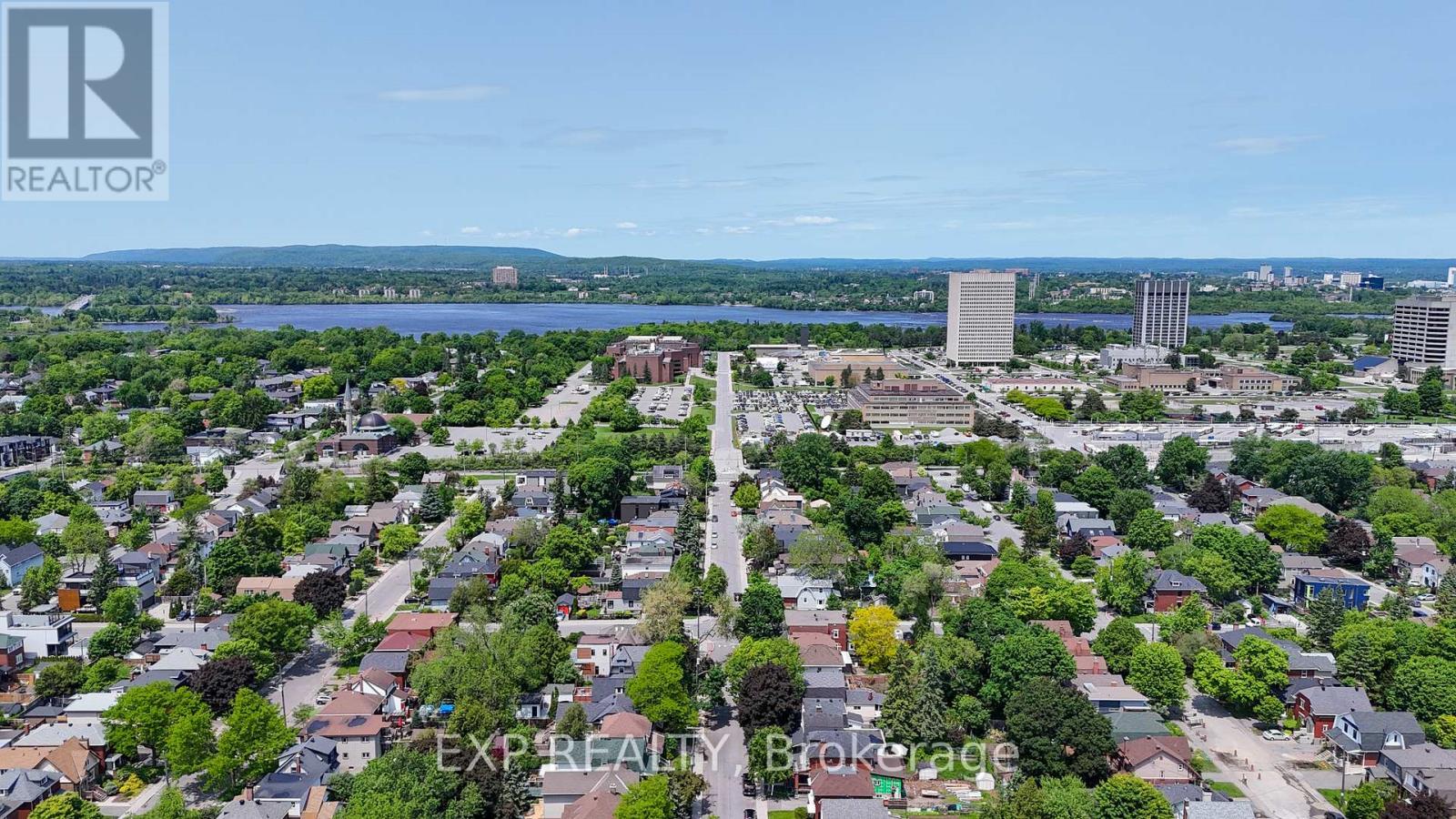 












12 ROSS AVENUE

,
Ottawa,




Ontario
K1Y0N3

