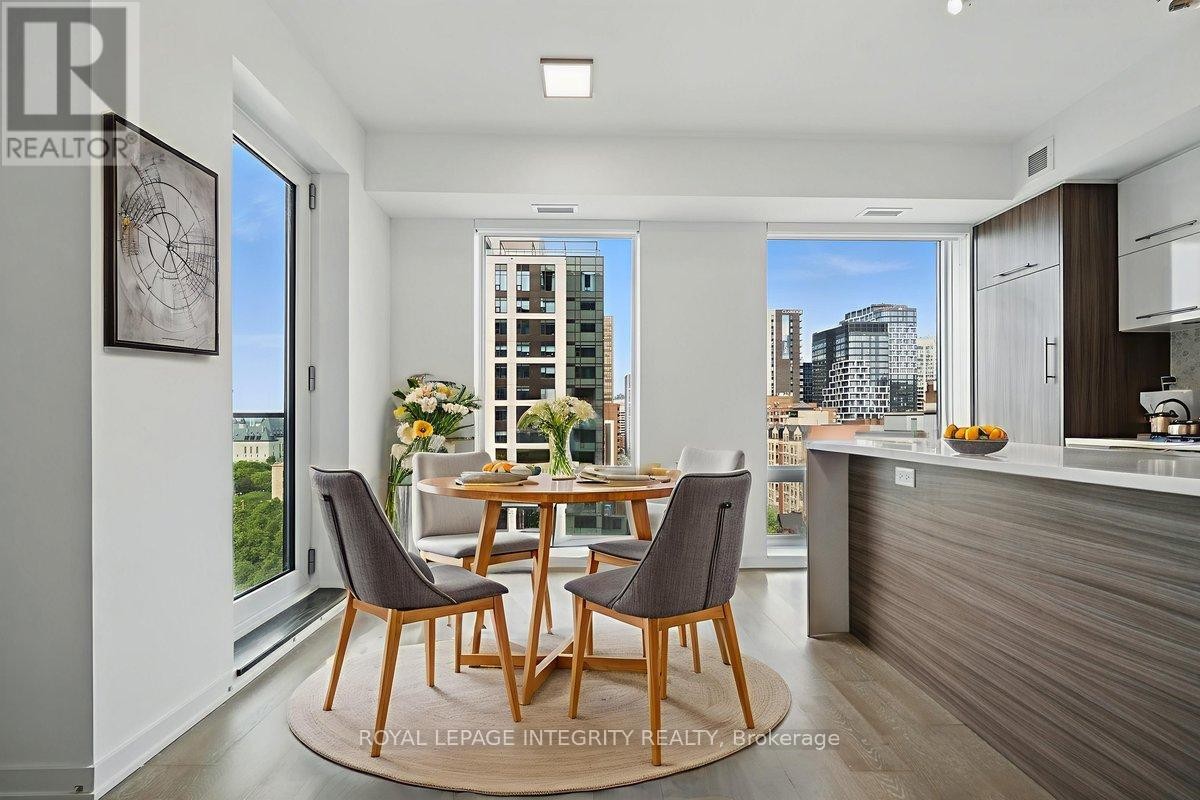 












1101 - 428 SPARKS STREET

,
Ottawa,




Ontario
K1R0B3

