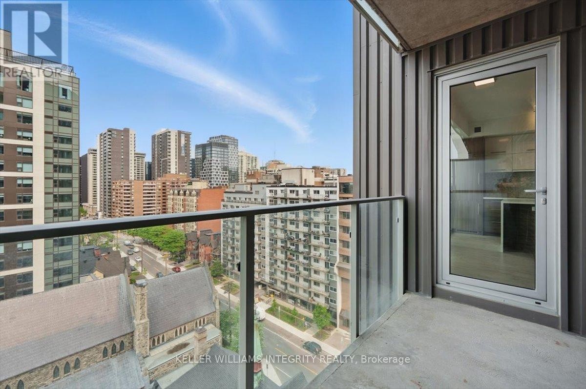 












1101 - 428 SPARKS STREET

,
Ottawa,




Ontario
K1R0B3

