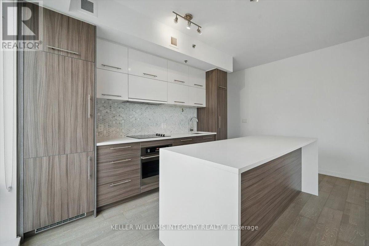 












1101 - 428 SPARKS STREET

,
Ottawa,




Ontario
K1R0B3

