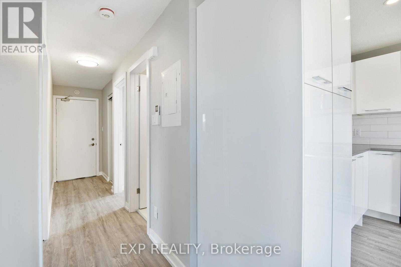 












369 LAFONTAINE AVENUE

,
Ottawa,




Ontario
K1L6X9

