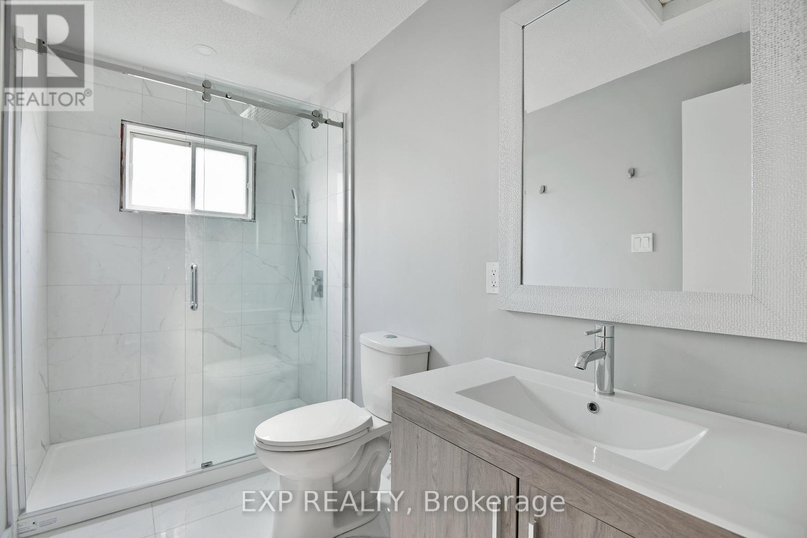 












369 LAFONTAINE AVENUE

,
Ottawa,




Ontario
K1L6X9

