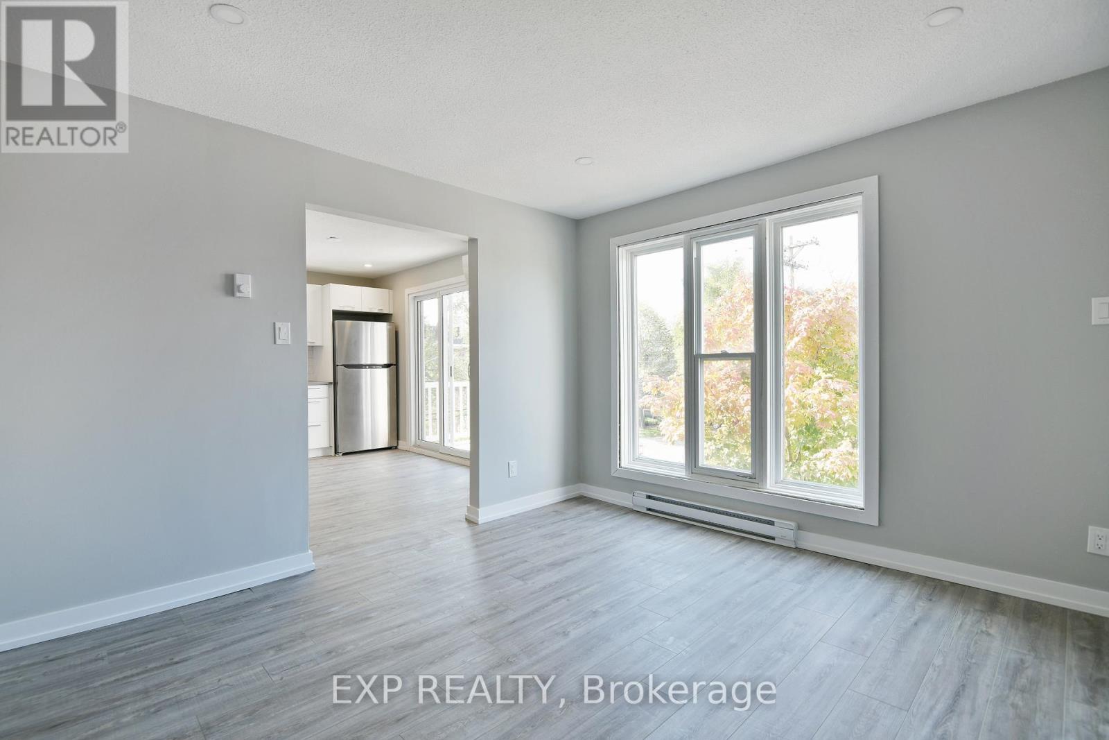 












369 LAFONTAINE AVENUE

,
Ottawa,




Ontario
K1L6X9

