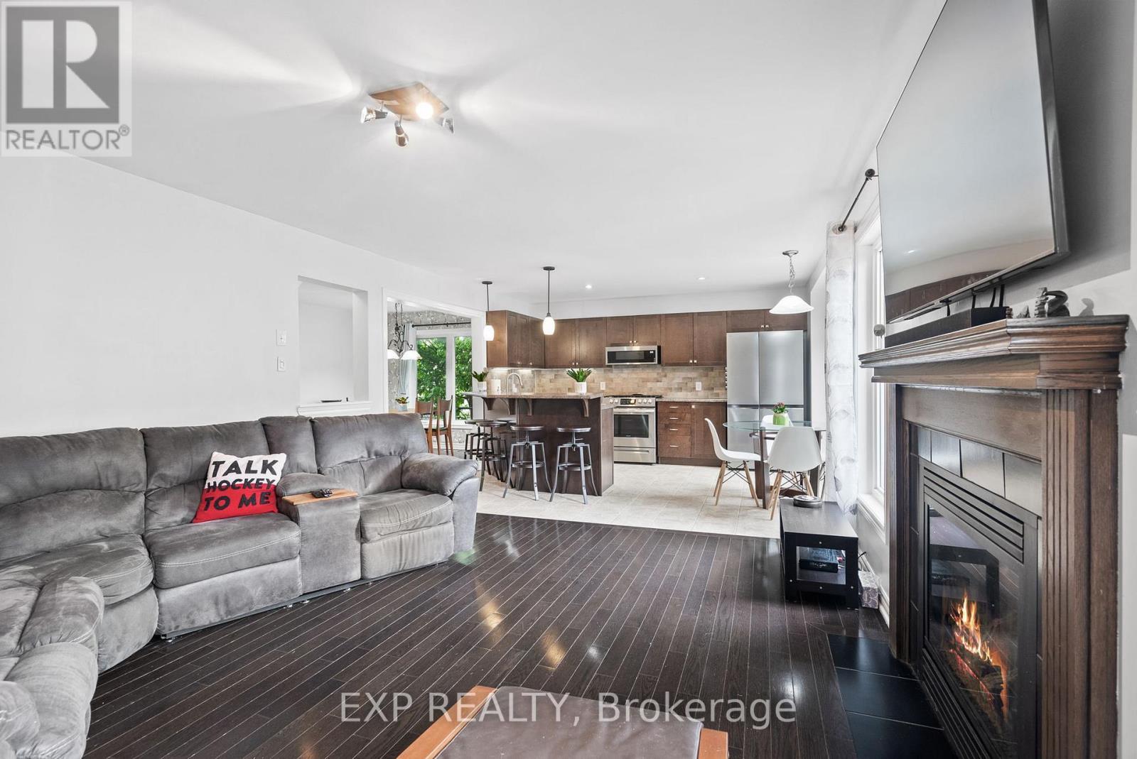 












3473 RIVER RUN AVENUE

,
Ottawa,




Ontario
K2J0R8

