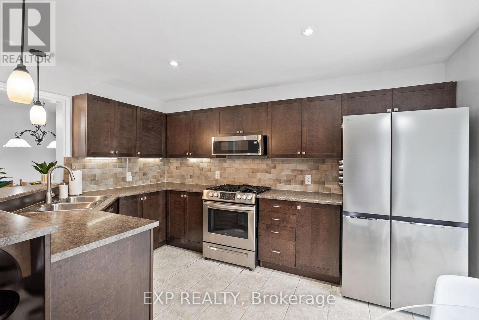 












3473 RIVER RUN AVENUE

,
Ottawa,




Ontario
K2J0R8


