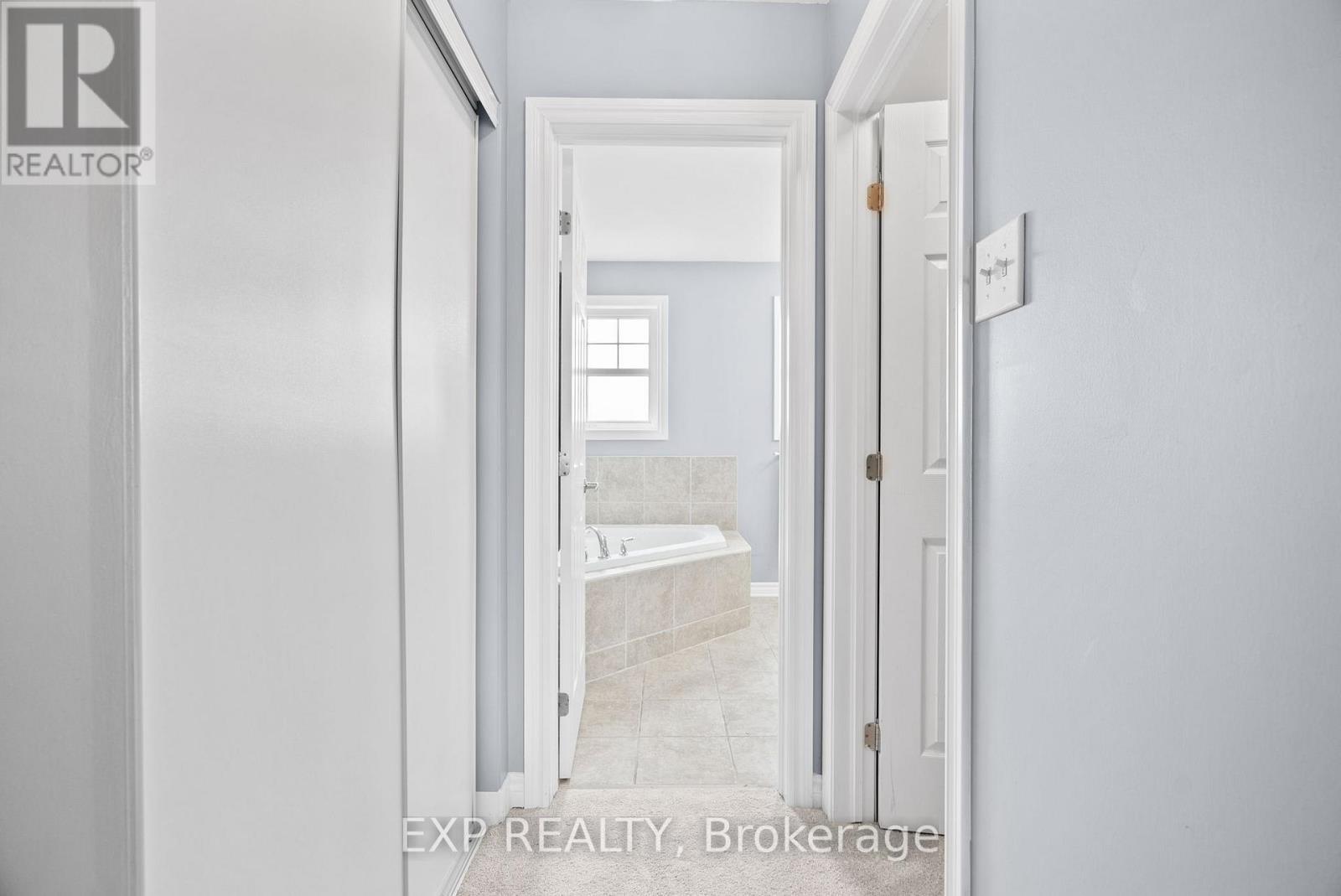 












3473 RIVER RUN AVENUE

,
Ottawa,




Ontario
K2J0R8

