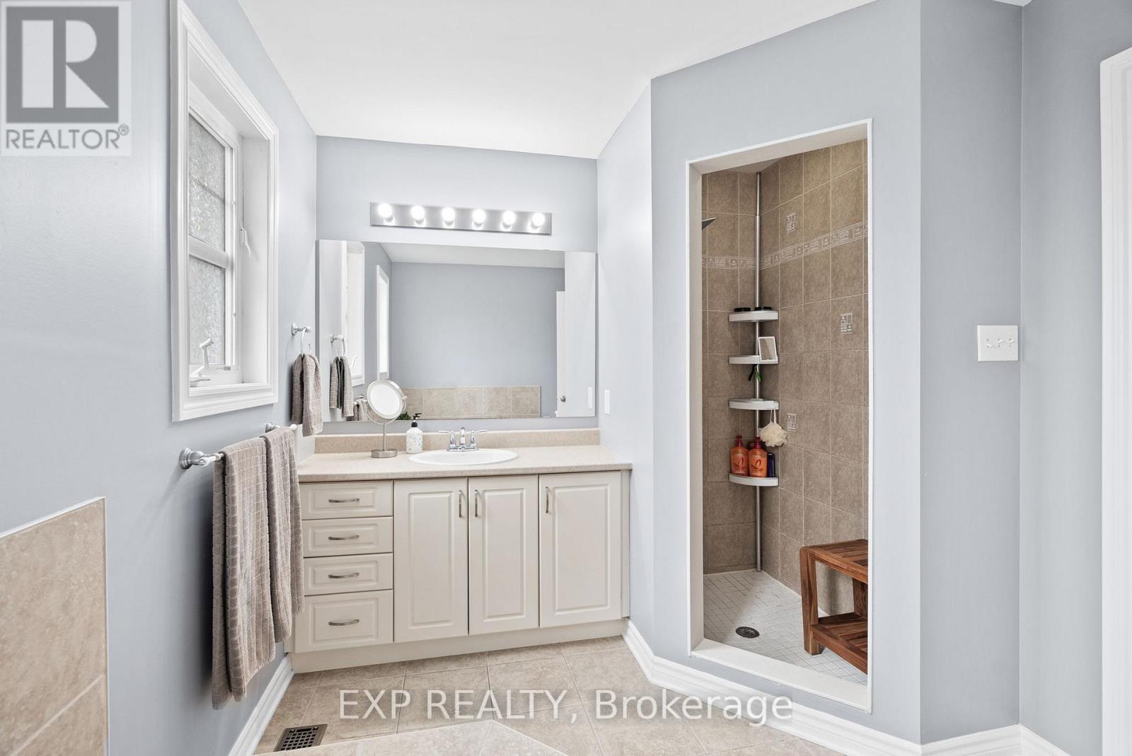 












3473 RIVER RUN AVENUE

,
Ottawa,




Ontario
K2J0R8

