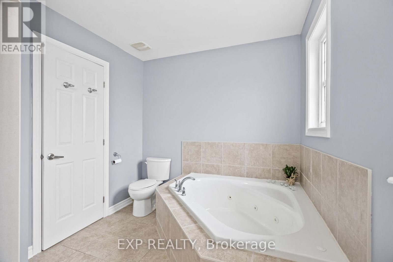 












3473 RIVER RUN AVENUE

,
Ottawa,




Ontario
K2J0R8

