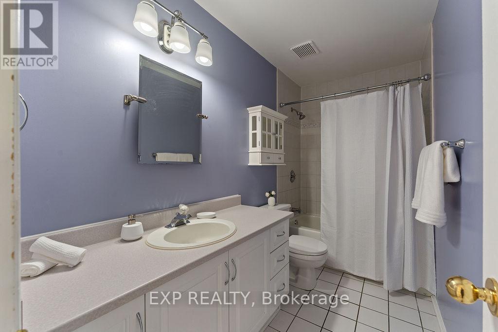












2 BONNECHERE DRIVE

,
Ottawa,




Ontario
K2M2A5

