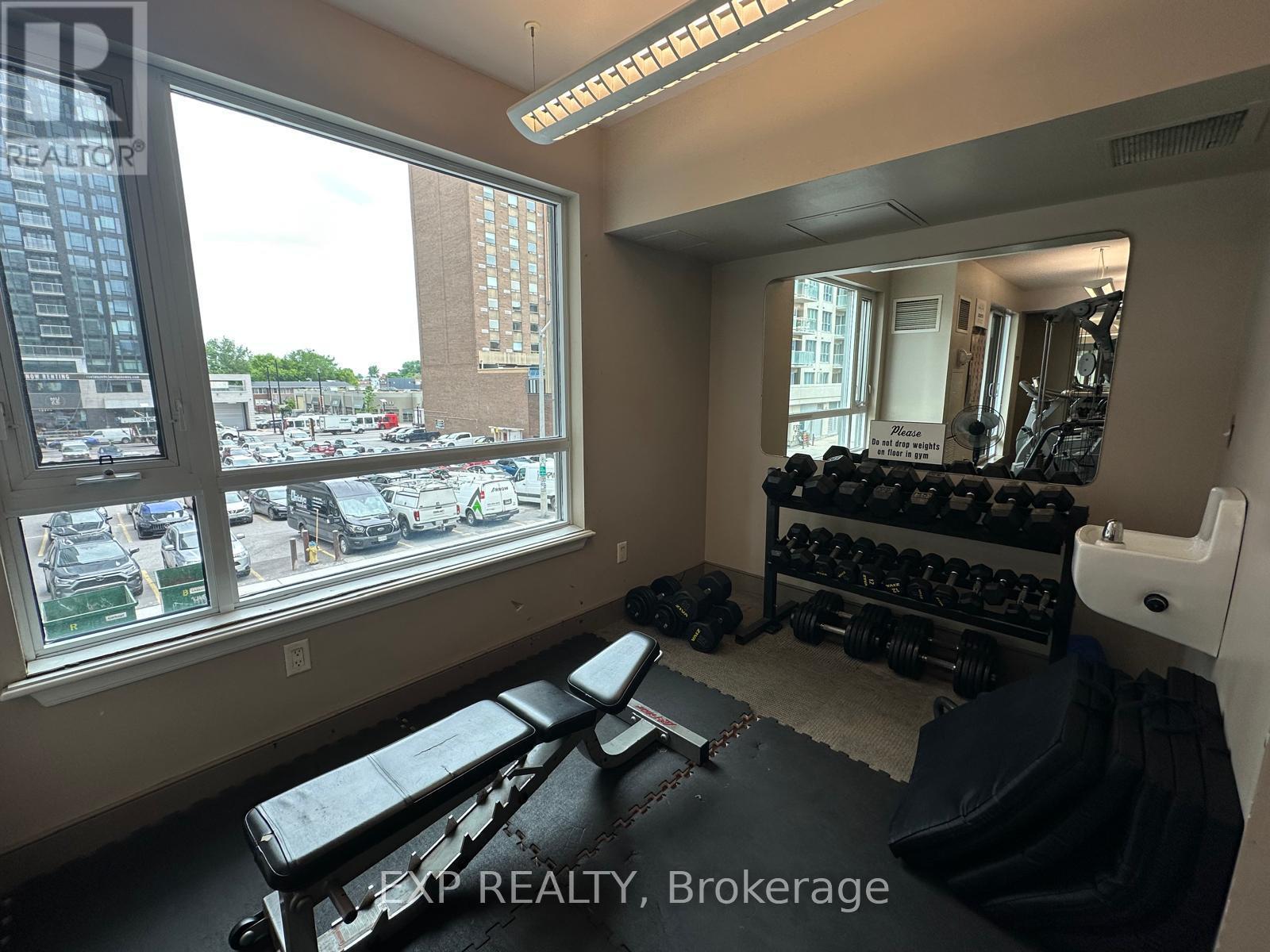 












310 - 200 BESSERER STREET

,
Ottawa,




Ontario
K1N0A7

