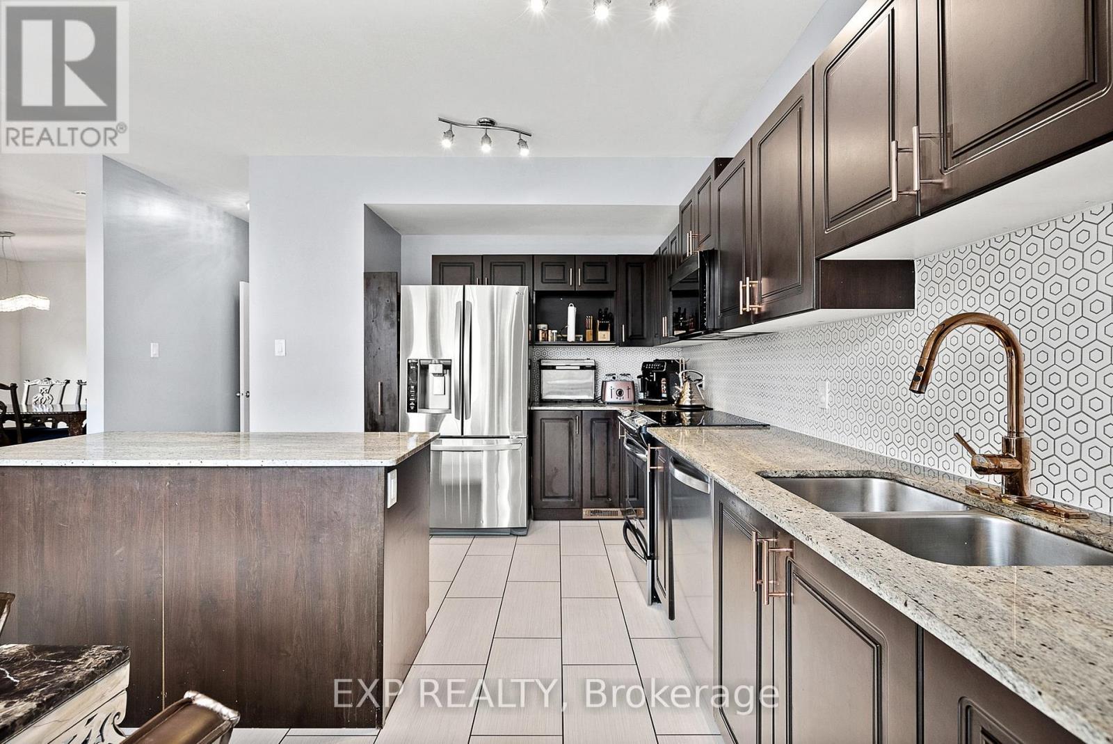 












360 ANTIGONISH AVENUE

,
Ottawa,




Ontario
K4A0T9

