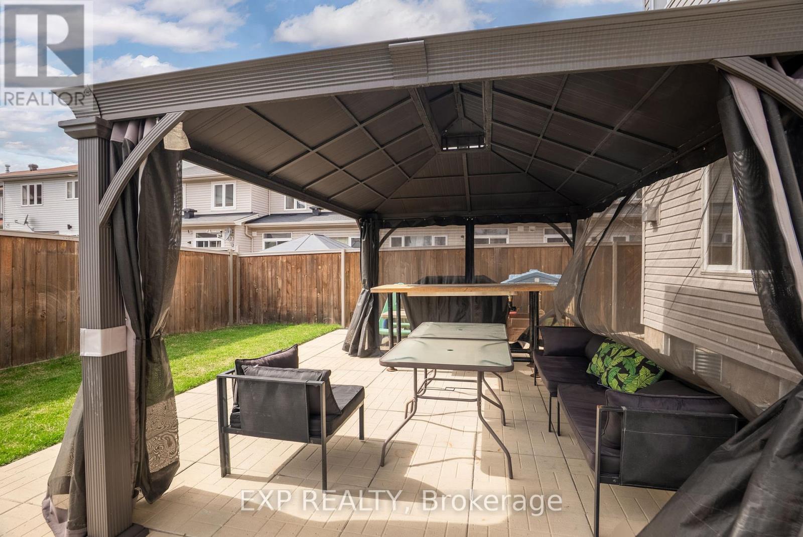 












360 ANTIGONISH AVENUE

,
Ottawa,




Ontario
K4A0T9

