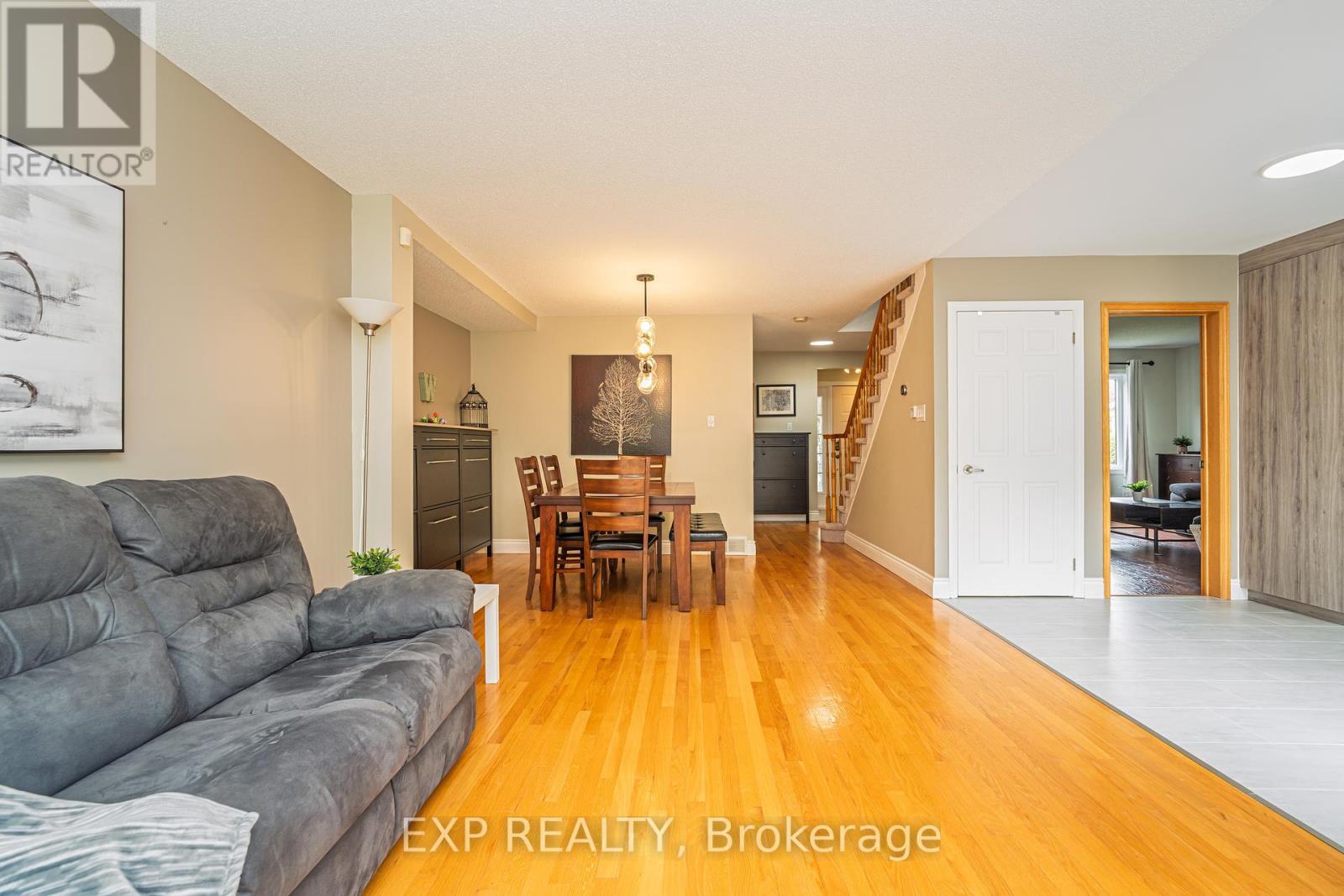 












295 BONAVISTA STREET

,
Clarence-Rockland,




Ontario
K4K1N8

