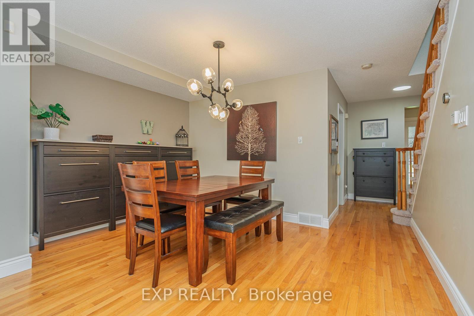 












295 BONAVISTA STREET

,
Clarence-Rockland,




Ontario
K4K1N8

