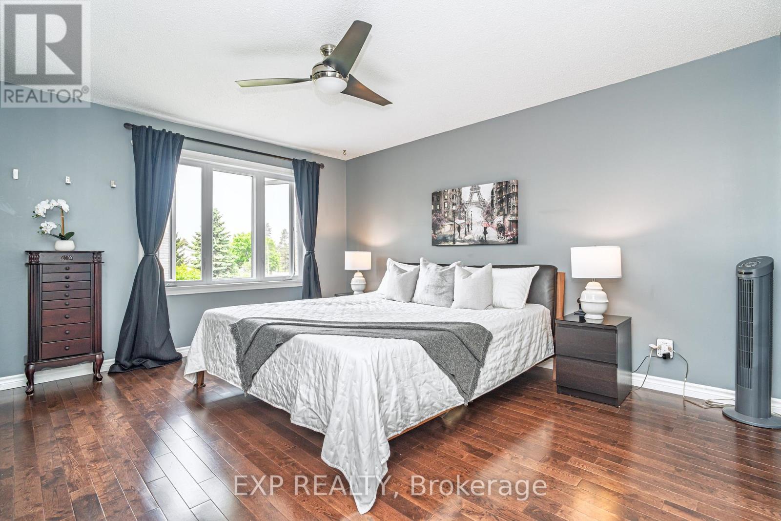 












295 BONAVISTA STREET

,
Clarence-Rockland,




Ontario
K4K1N8

