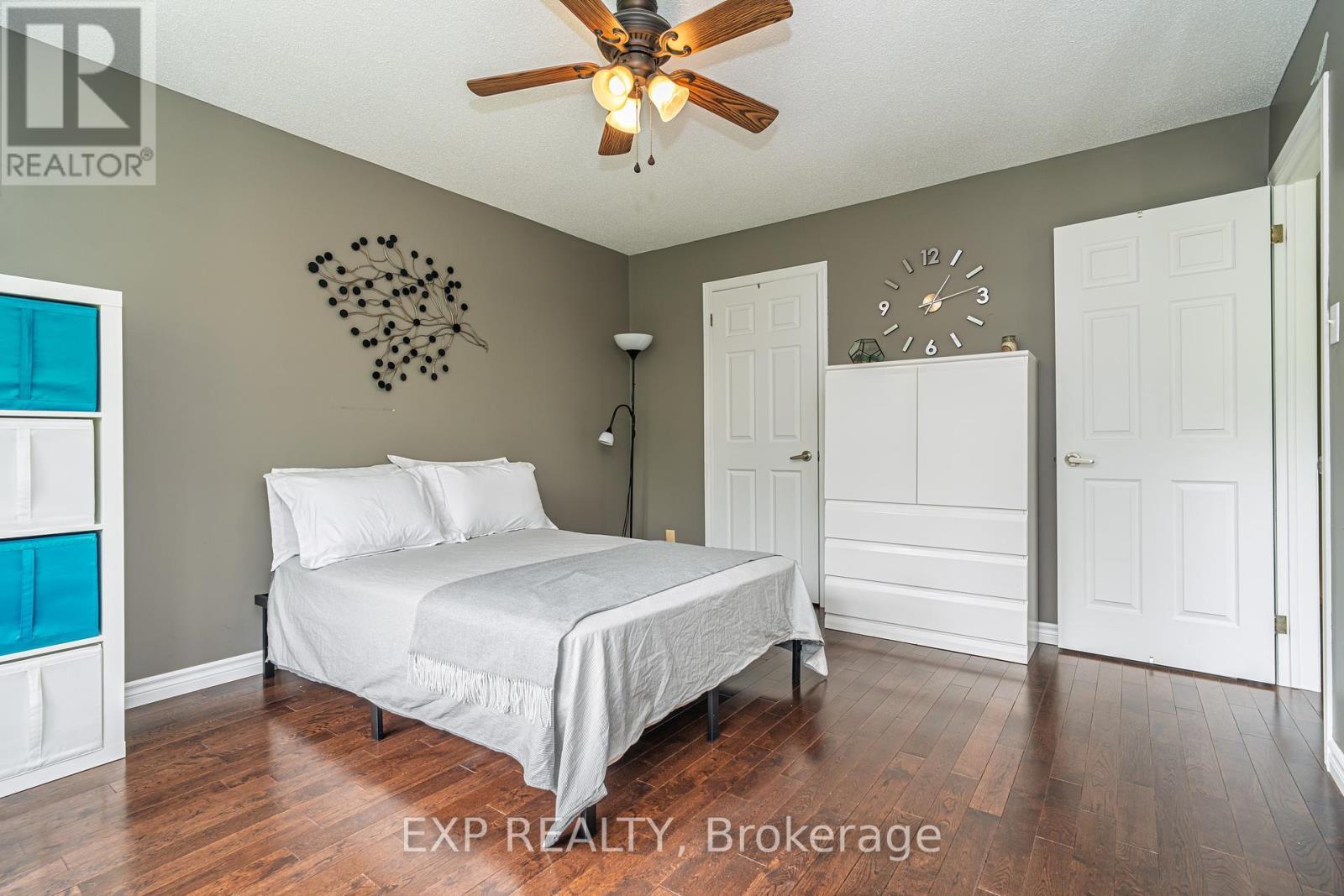 












295 BONAVISTA STREET

,
Clarence-Rockland,




Ontario
K4K1N8

