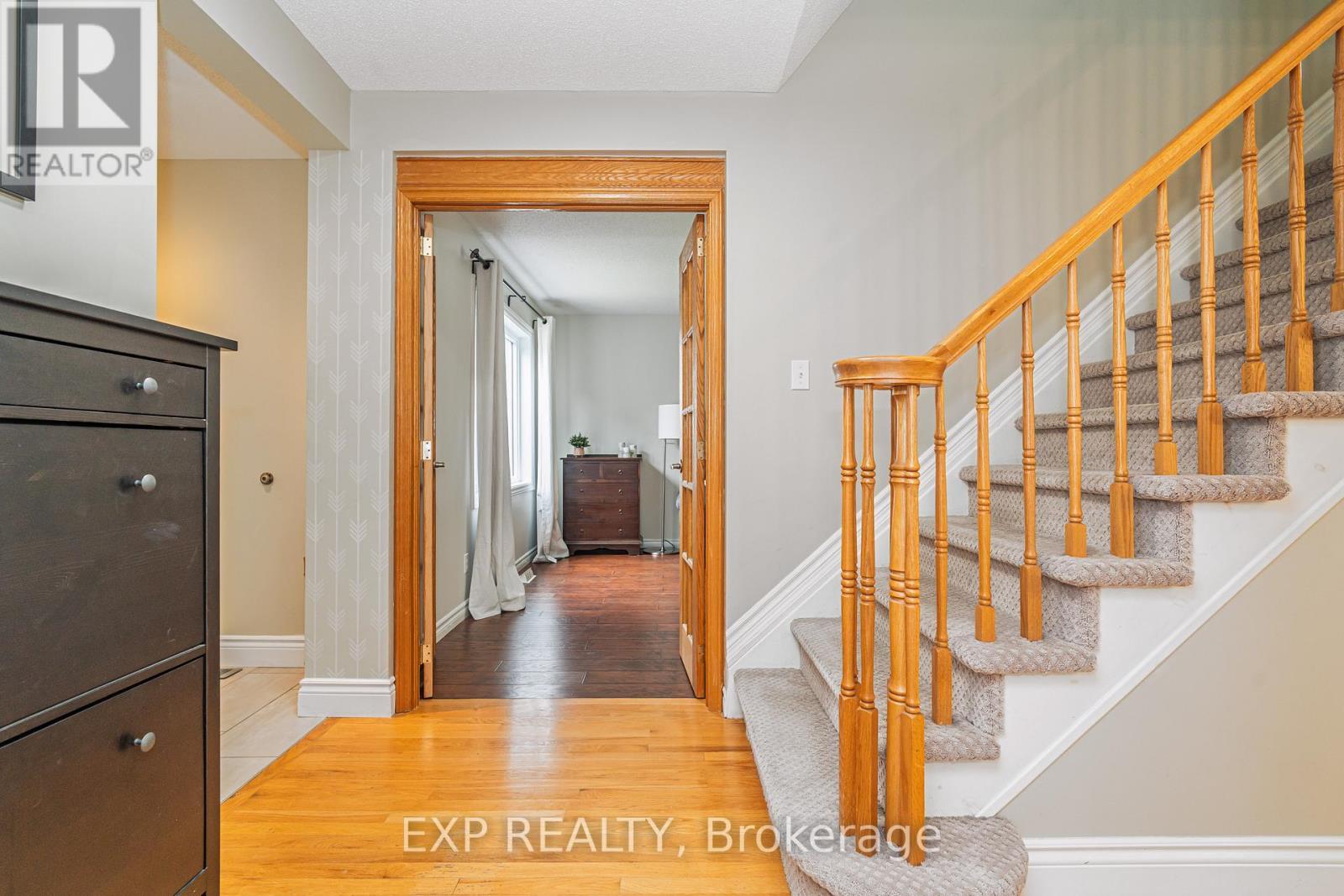 












295 BONAVISTA STREET

,
Clarence-Rockland,




Ontario
K4K1N8

