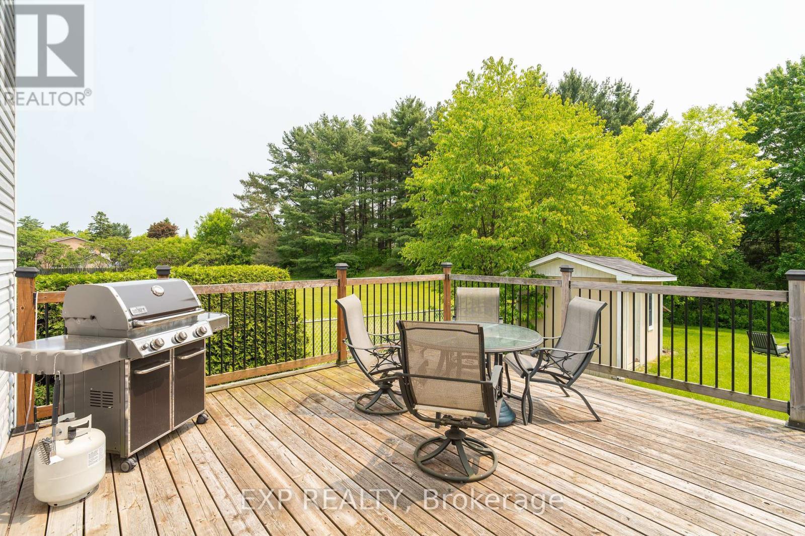 












295 BONAVISTA STREET

,
Clarence-Rockland,




Ontario
K4K1N8

