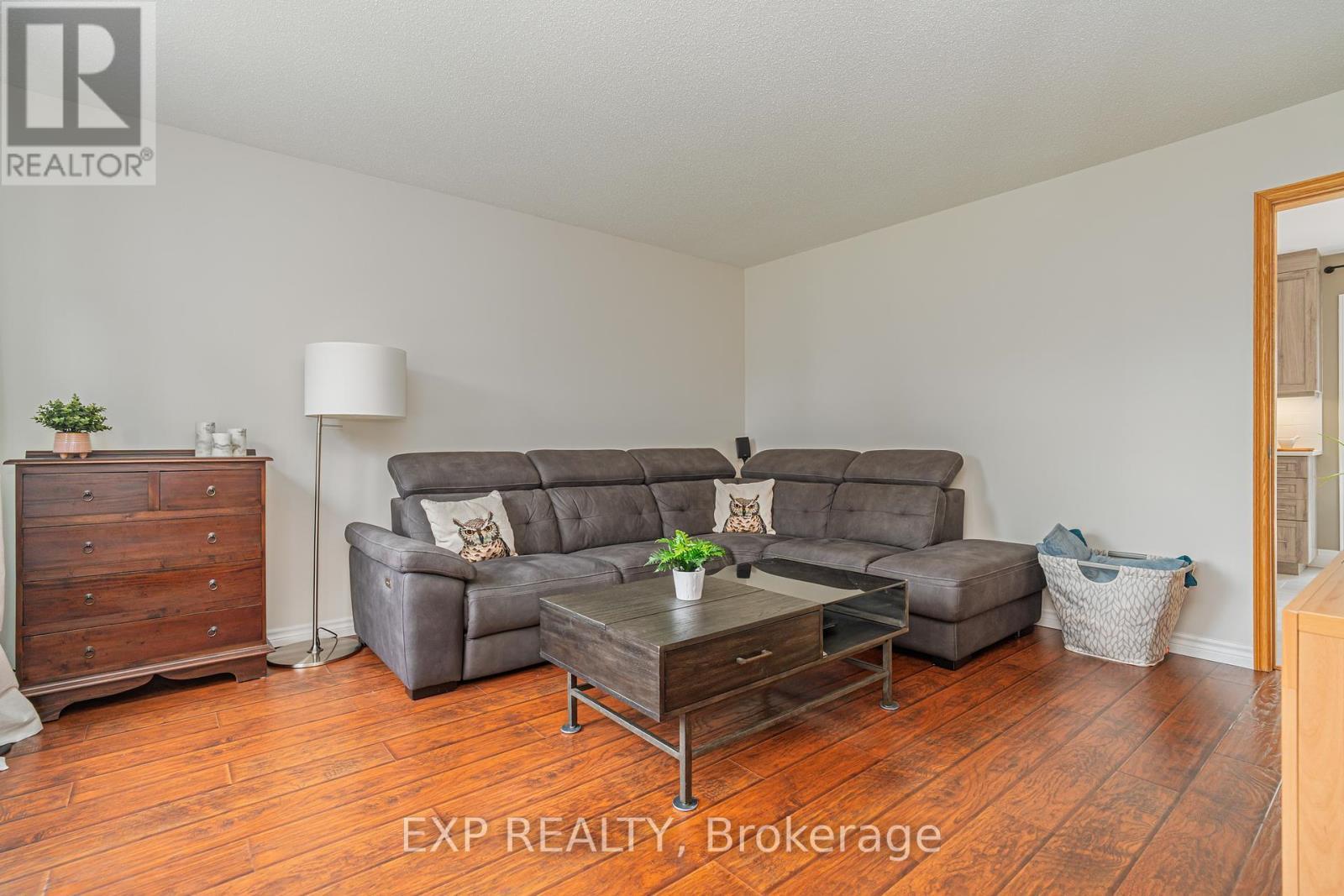 












295 BONAVISTA STREET

,
Clarence-Rockland,




Ontario
K4K1N8

