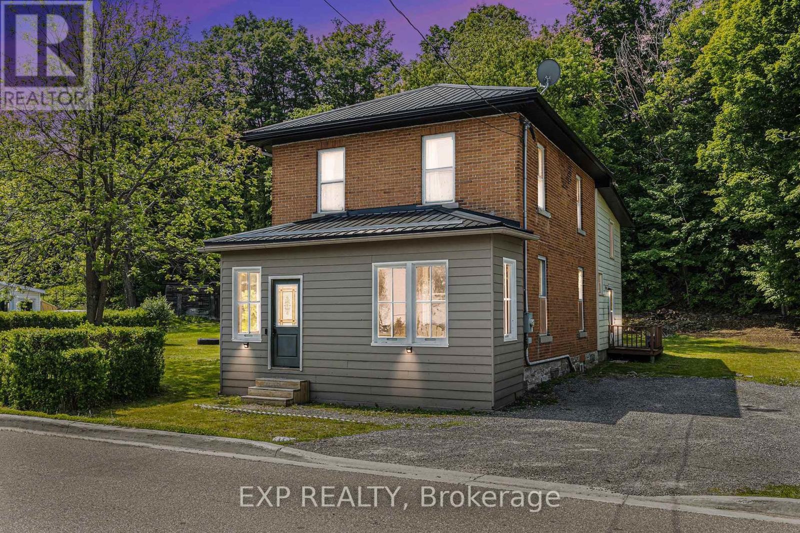 












1589 RIVER ROAD

,
McNab/Braeside,




Ontario
K0A1G0

