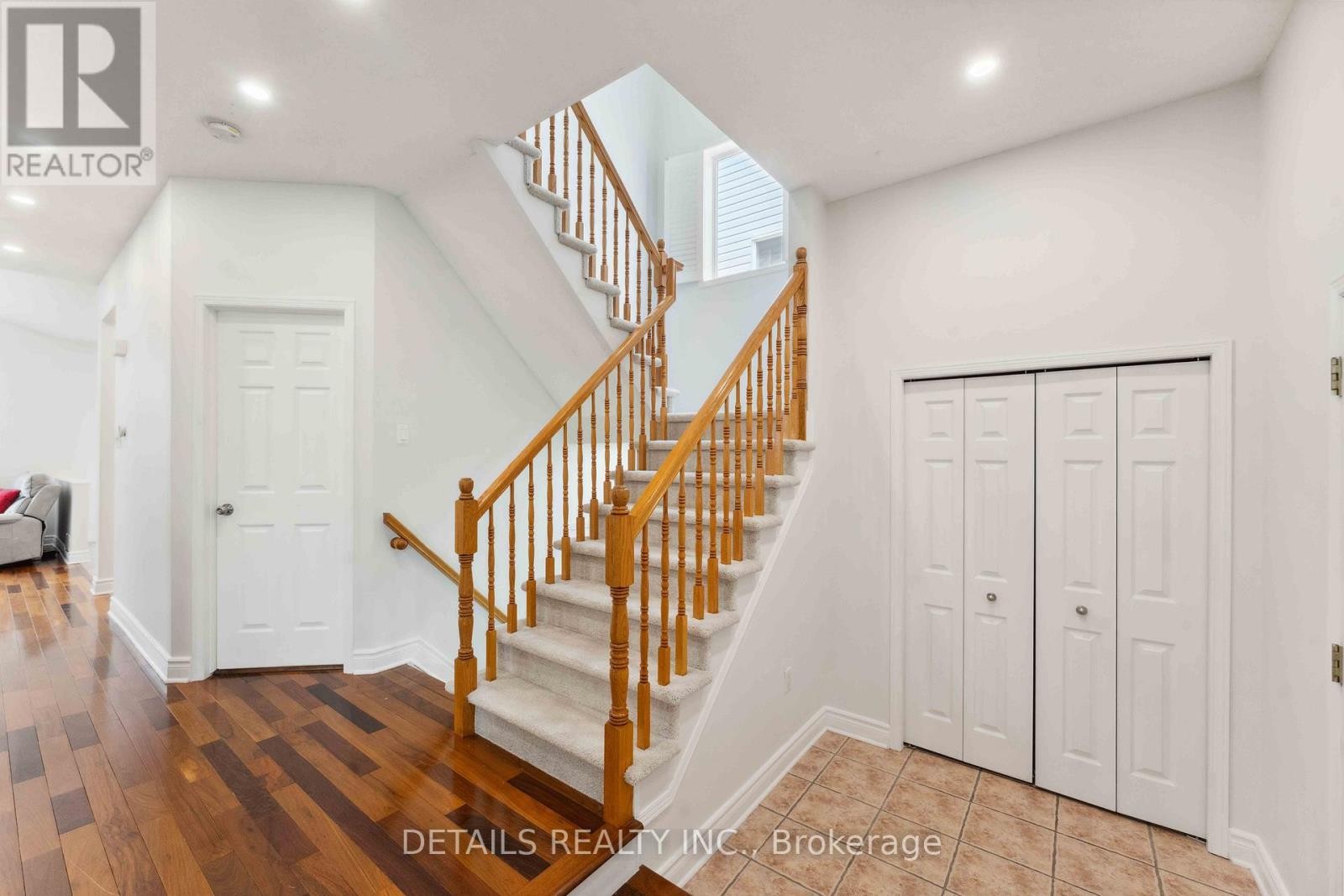 












85 CALAVERAS AVENUE

,
Ottawa,




Ontario
K2J4Z7

