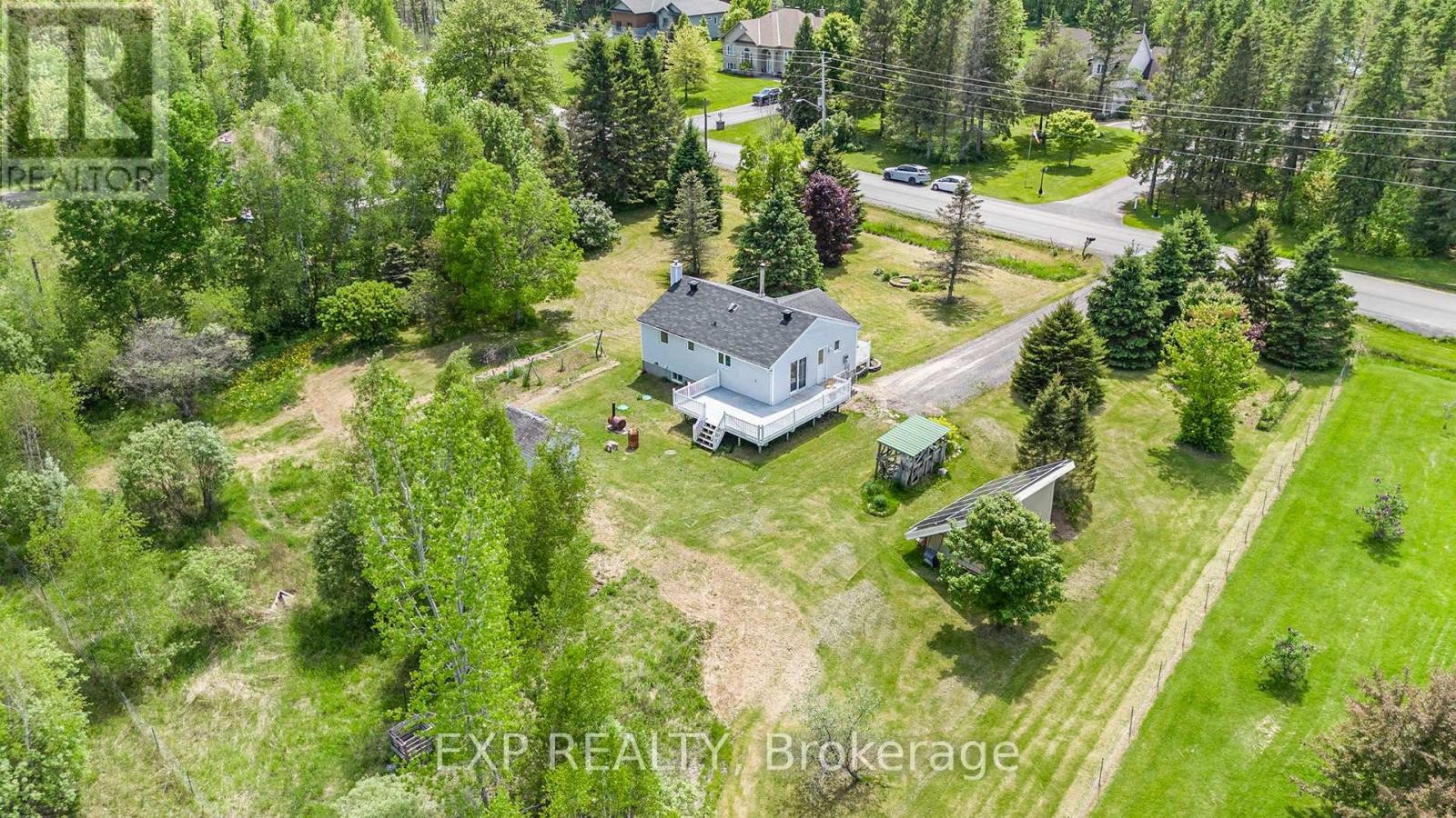 












215 ST THOMAS ROAD

,
Russell,




Ontario
K0A3H0

