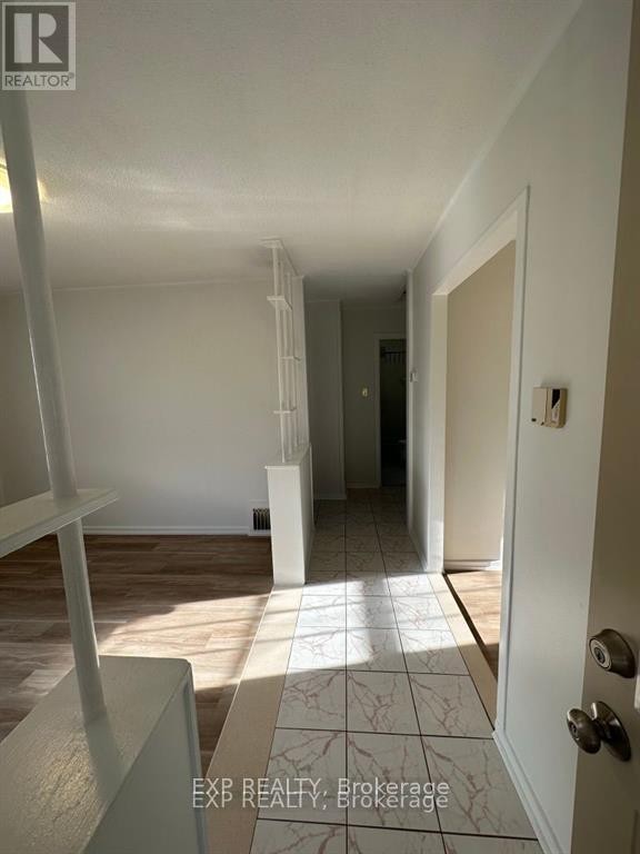 












954 FISHER AVENUE

,
Ottawa,




Ontario
K1Z6P4

