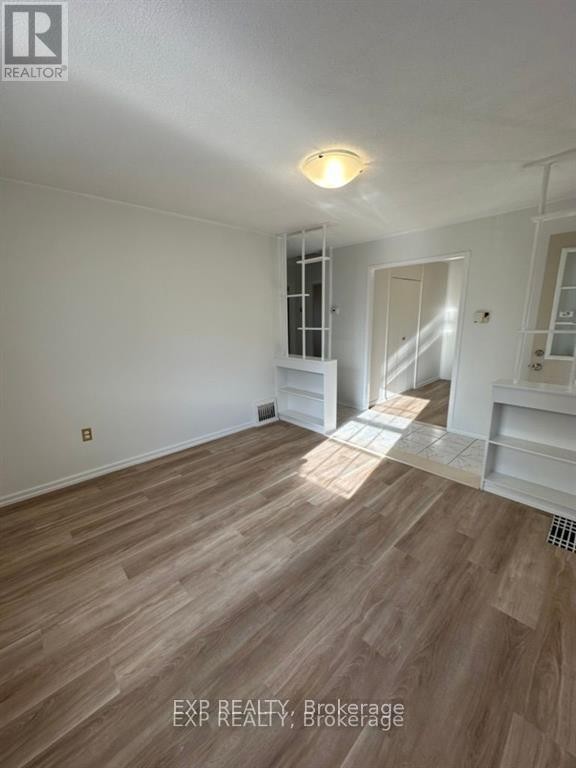 












954 FISHER AVENUE

,
Ottawa,




Ontario
K1Z6P4

