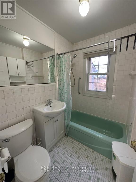 












954 FISHER AVENUE

,
Ottawa,




Ontario
K1Z6P4

