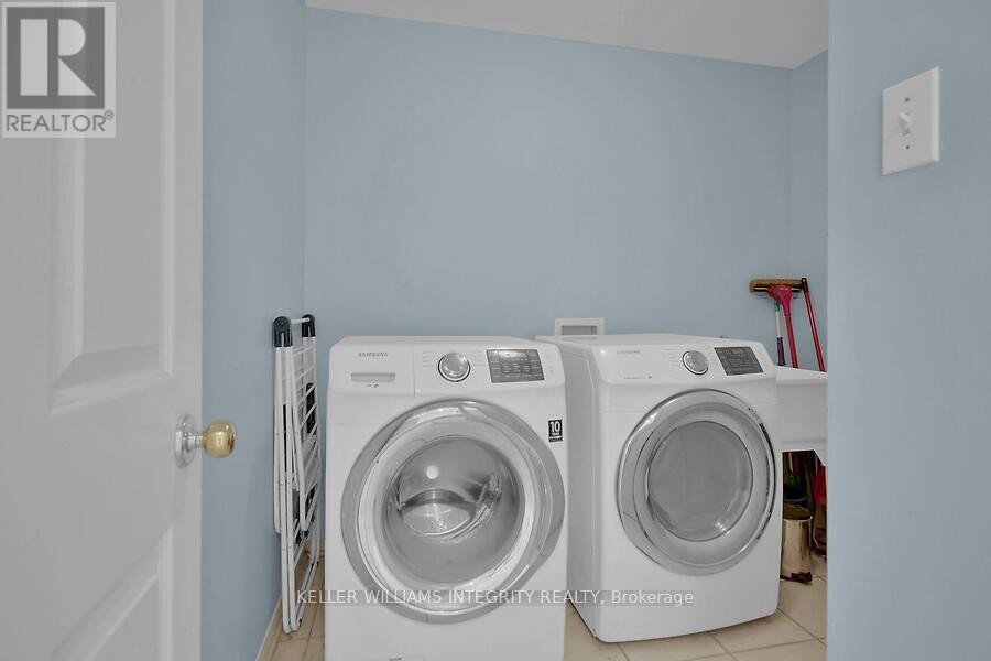 












59 SAWYER WAY

,
Ottawa,




Ontario
K2M2X3

