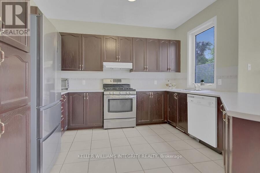 












59 SAWYER WAY

,
Ottawa,




Ontario
K2M2X3

