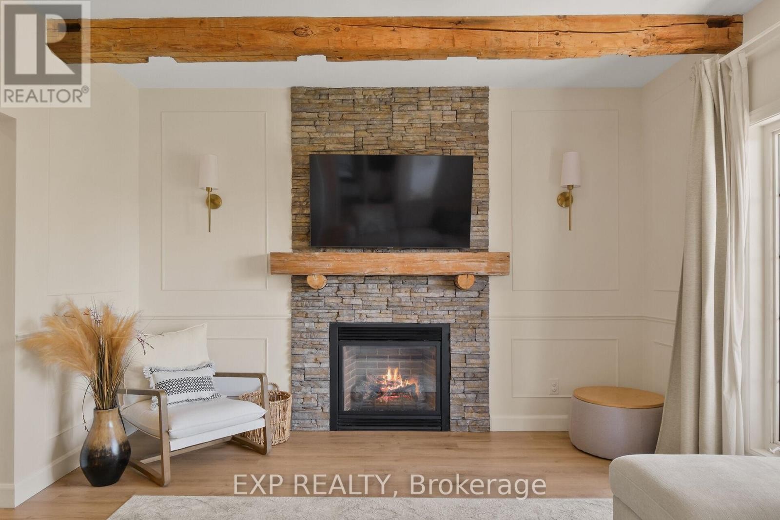 












86 OASIS STREET

,
The Nation,




Ontario
K0A2M0

