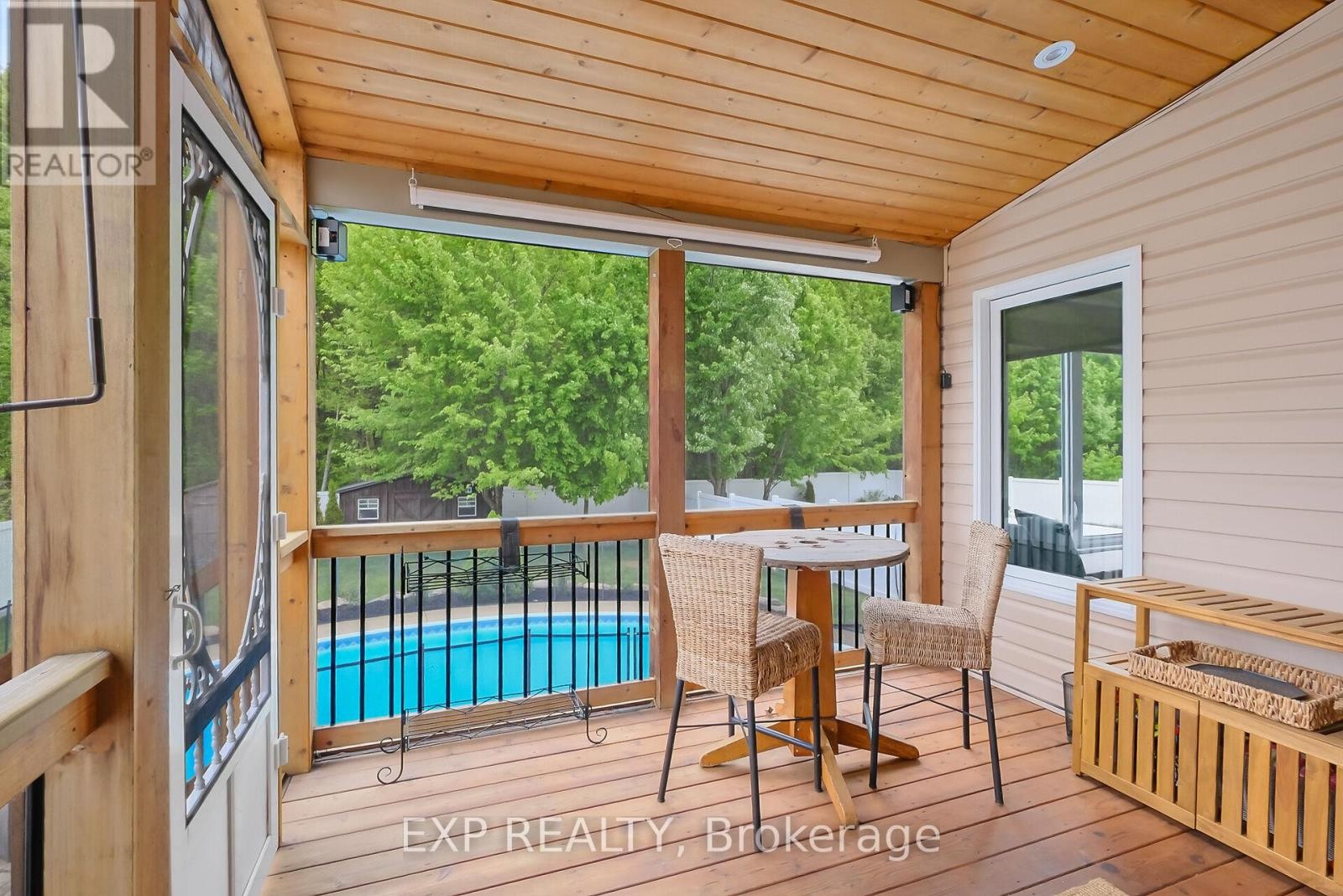 












86 OASIS STREET

,
The Nation,




Ontario
K0A2M0

