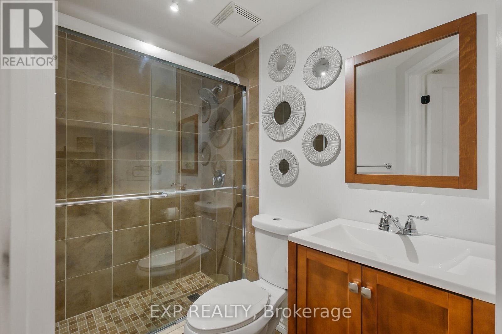 












86 OASIS STREET

,
The Nation,




Ontario
K0A2M0

