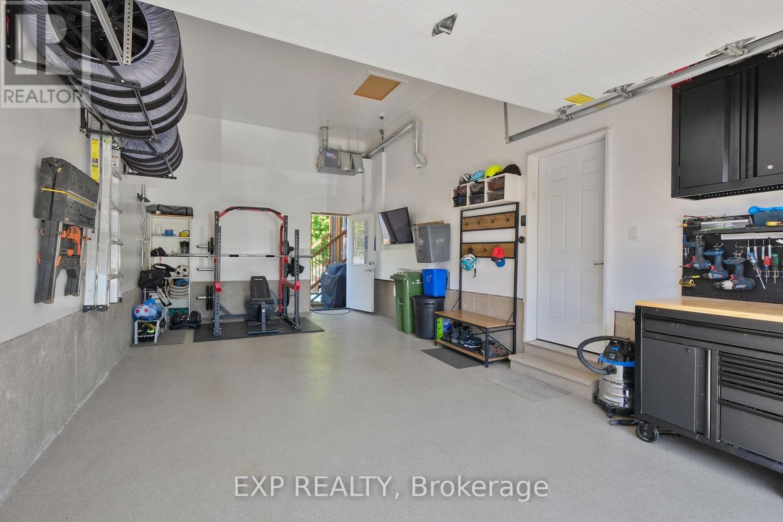 












86 OASIS STREET

,
The Nation,




Ontario
K0A2M0

