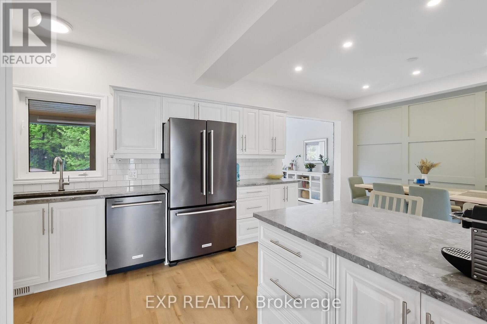 












86 OASIS STREET

,
The Nation,




Ontario
K0A2M0

