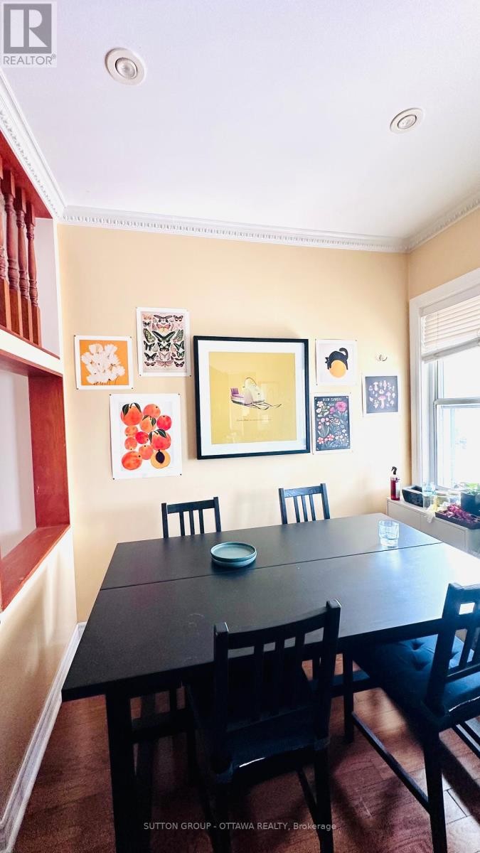 












139 ECCLES STREET

,
Ottawa,




Ontario
K1R6S7

