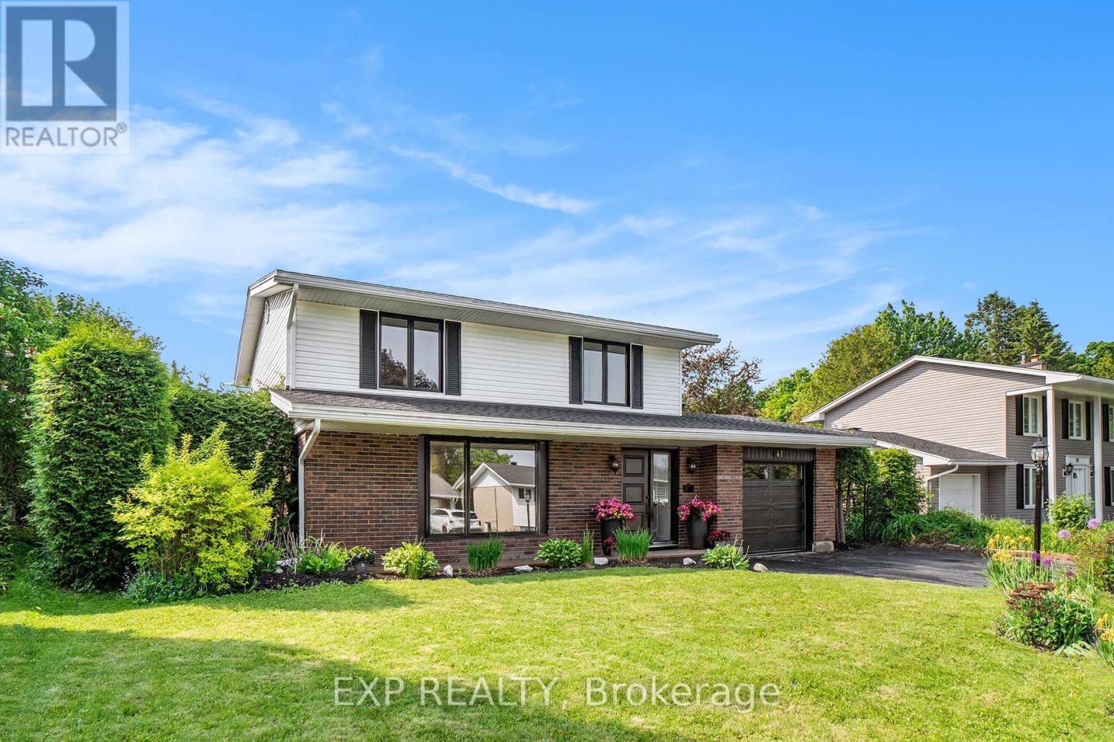 












41 BARNES CRESCENT

,
Ottawa,




Ontario
K2H7C1

