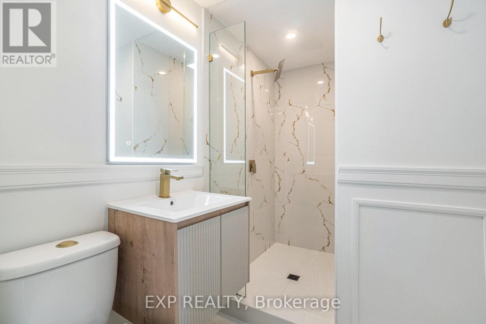 












41 BARNES CRESCENT

,
Ottawa,




Ontario
K2H7C1

