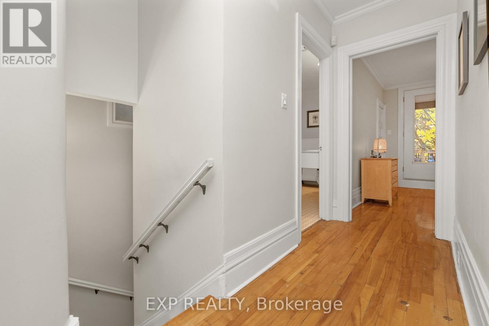 












267 STEWART STREET

,
Ottawa,




Ontario
K1N6K3

