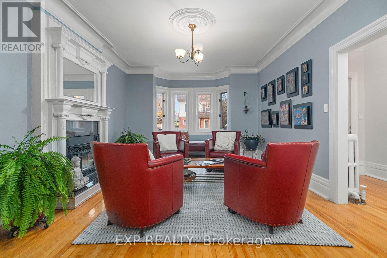 












267 STEWART STREET

,
Ottawa,




Ontario
K1N6K3

