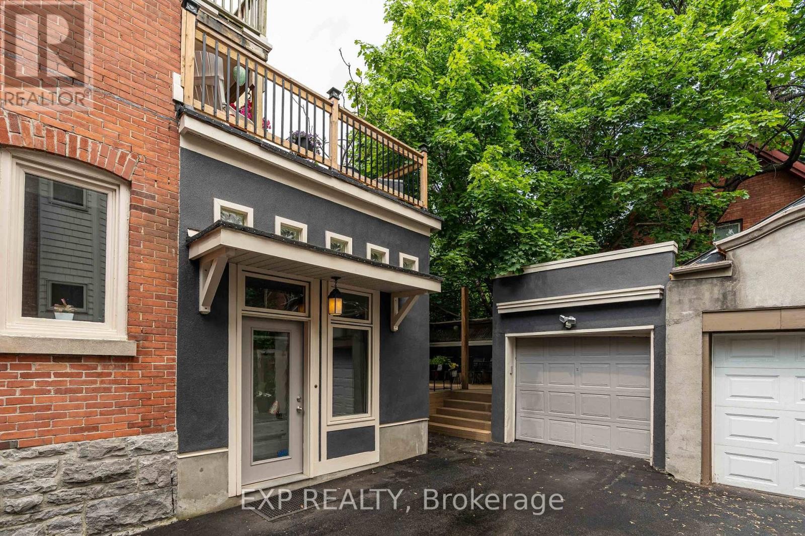 












267 STEWART STREET

,
Ottawa,




Ontario
K1N6K3

