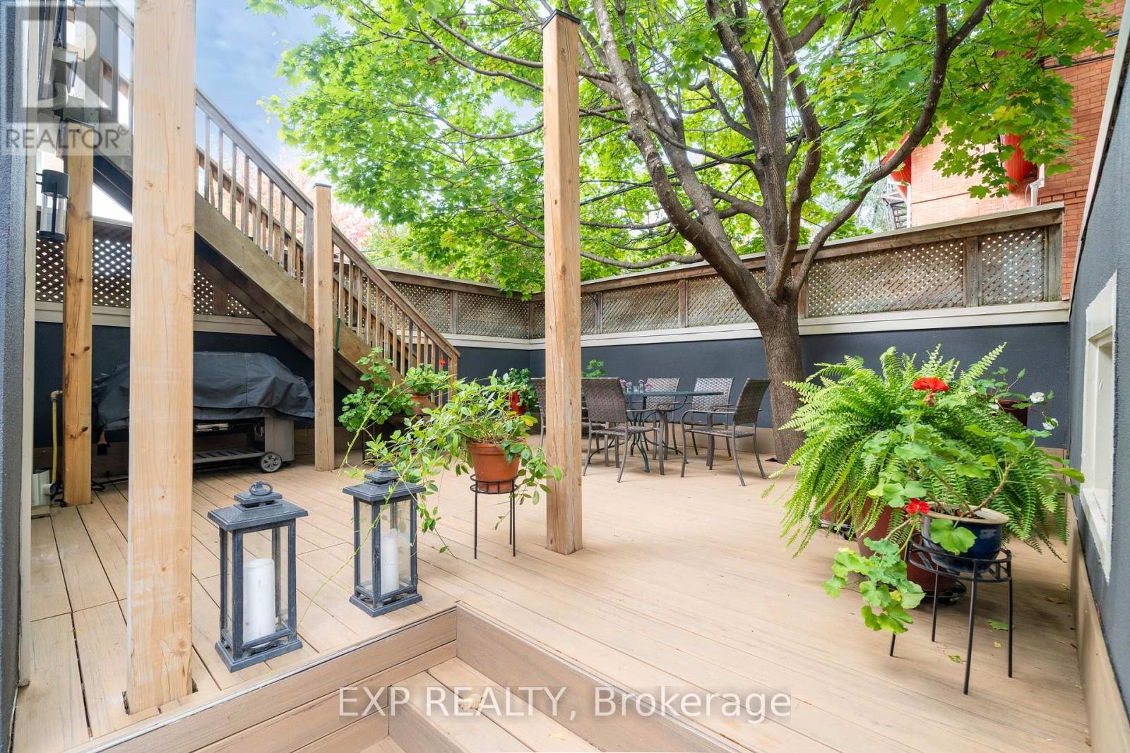 












267 STEWART STREET

,
Ottawa,




Ontario
K1N6K3

