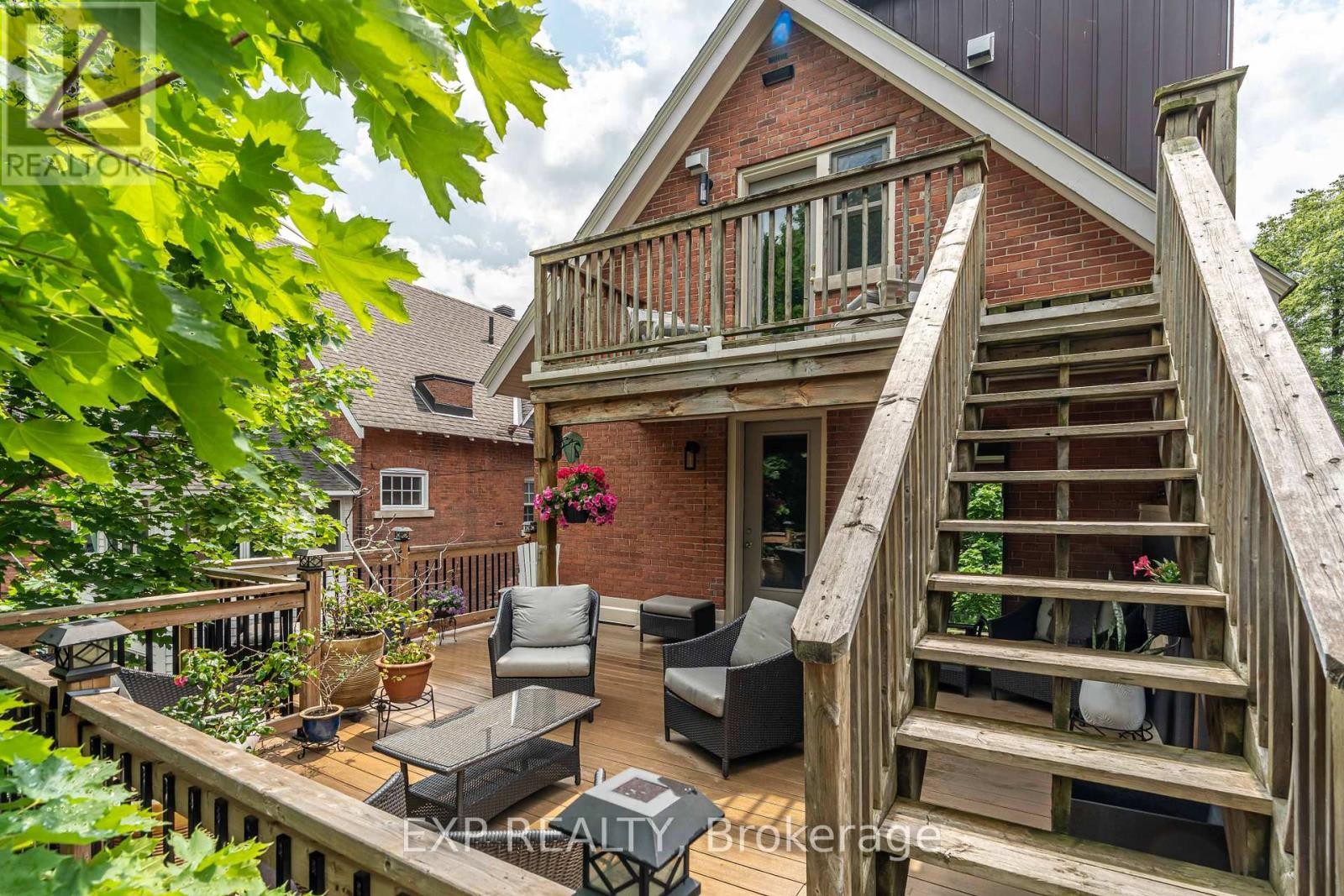 












267 STEWART STREET

,
Ottawa,




Ontario
K1N6K3

