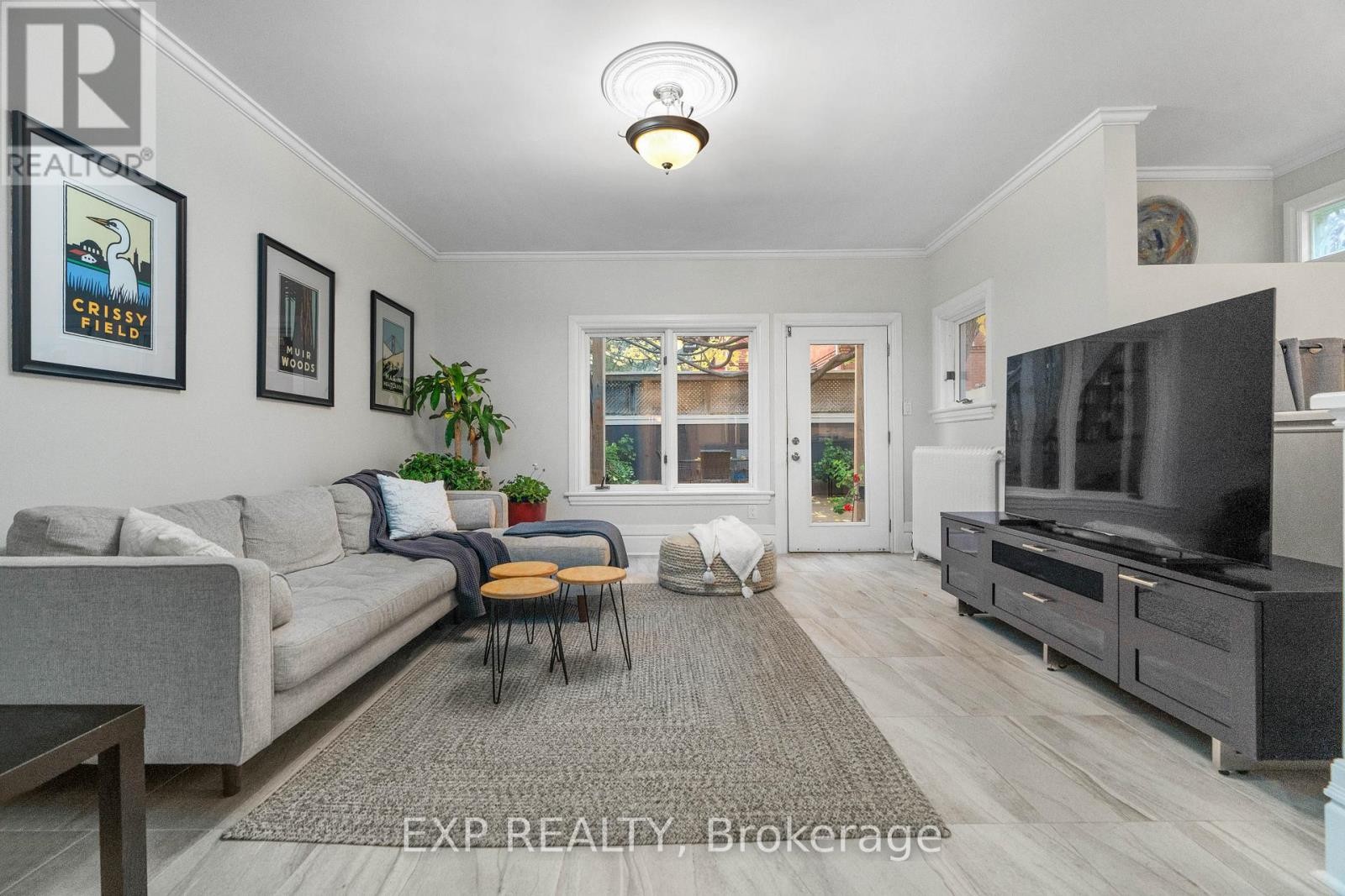 












267 STEWART STREET

,
Ottawa,




Ontario
K1N6K3

